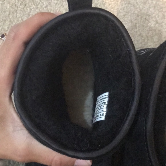 Black Ankle Ugg Boots - Picture 2 of 6